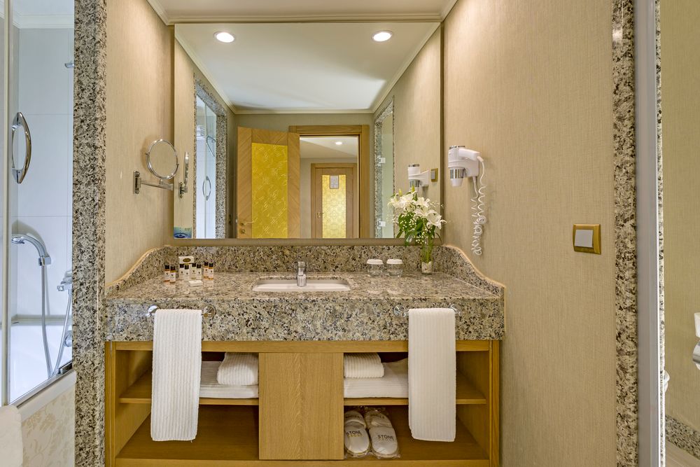 Royal Holiday Palace - 50