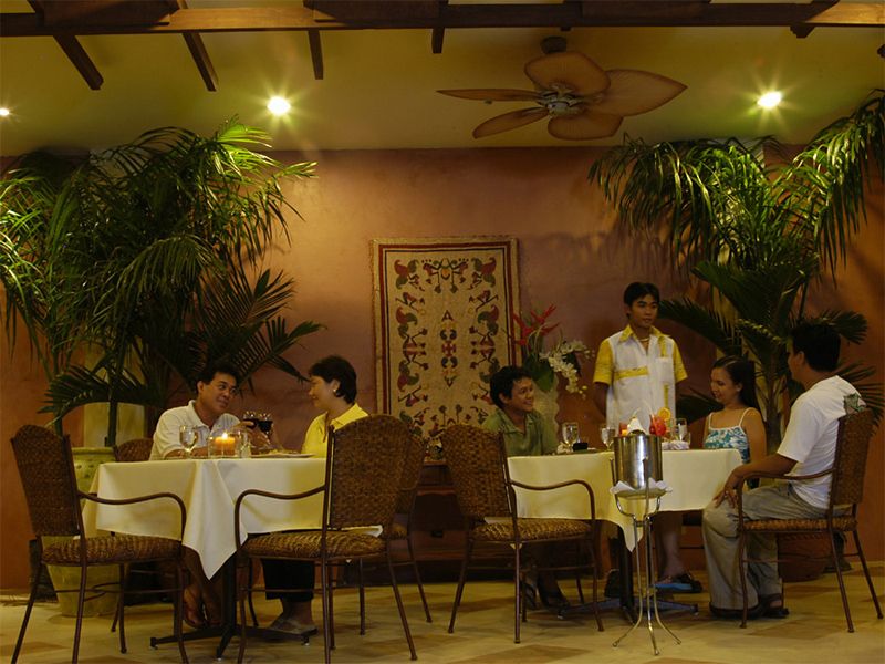 BORACAY TROPICS RESORT HOTEL - 3