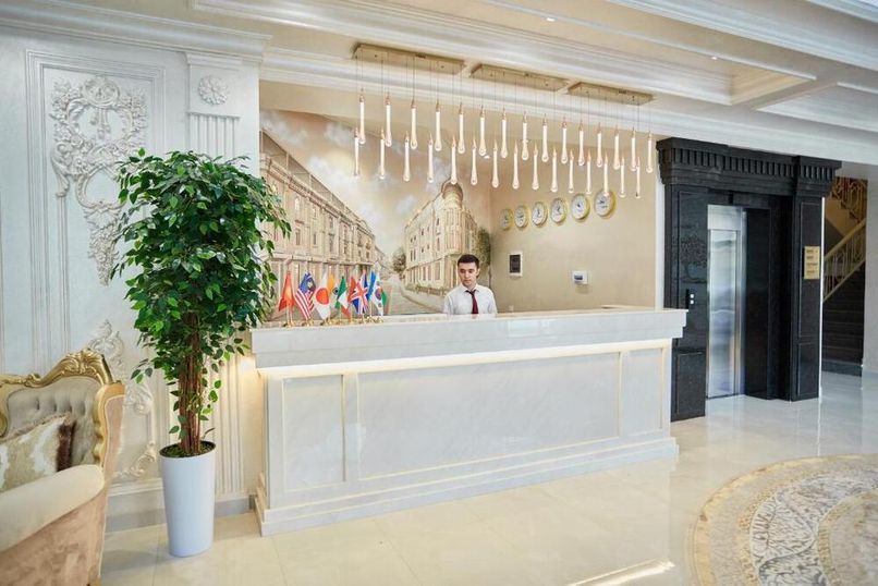 ROYAL HOTEL - 3