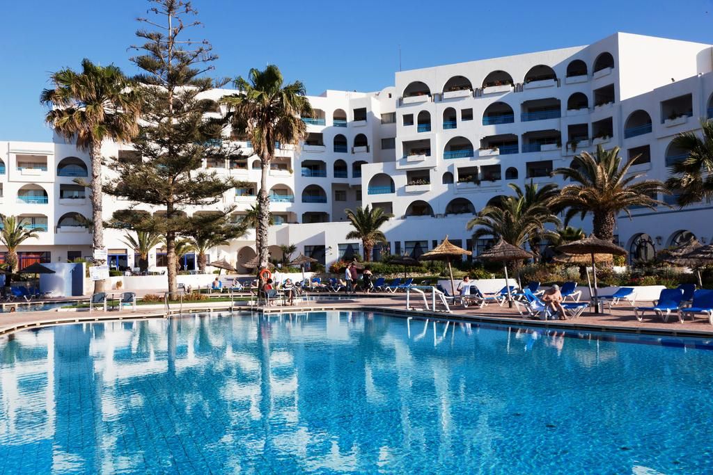 REGENCY HOTEL & SPA - 4