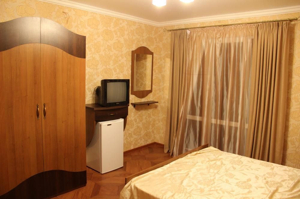 ТРИ СОСНЫ, гостиница - 40