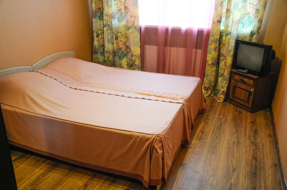 ТРИ СОСНЫ, гостиница - 26