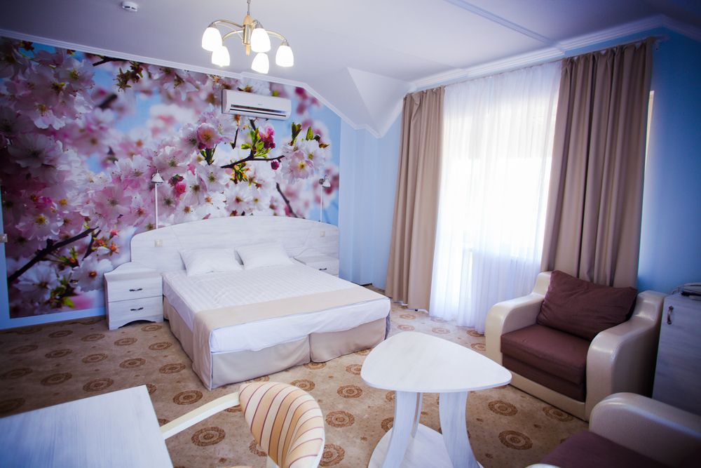 ФЕЕРИЯ, гостиница - 83