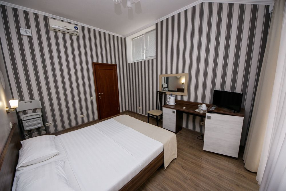 ФЕЕРИЯ, гостиница - 42