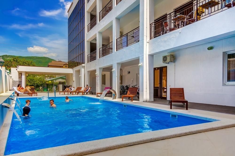 АЗАРИЯ, гостиница - 1