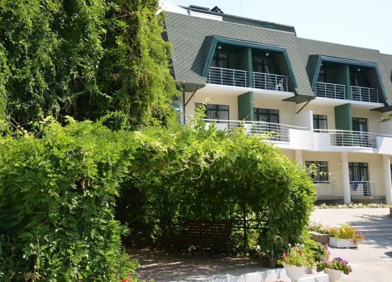 АЛЫЕ ПАРУСА, пансионат (Солнечногорское) - 1