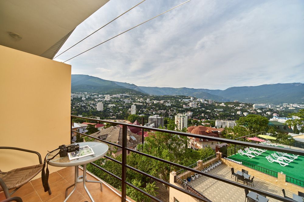 КРЫМСКАЯ НИЦЦА, гостевой дом - 36