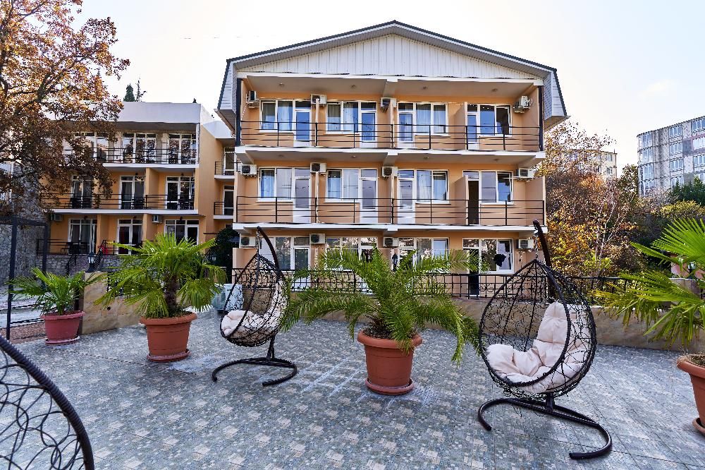 КРЫМСКАЯ НИЦЦА, гостевой дом - 1