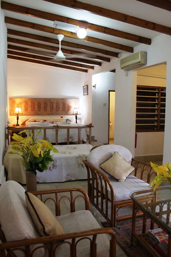 ROMANCE BUNGALOWS - 14