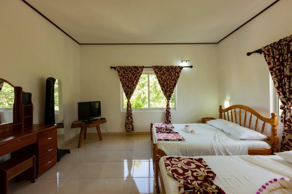 CASADANI LUXURY GUEST HOUSE - 8