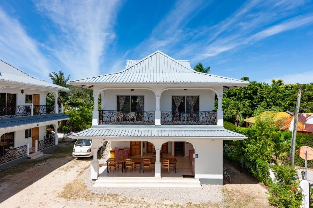 CASADANI LUXURY GUEST HOUSE - 2