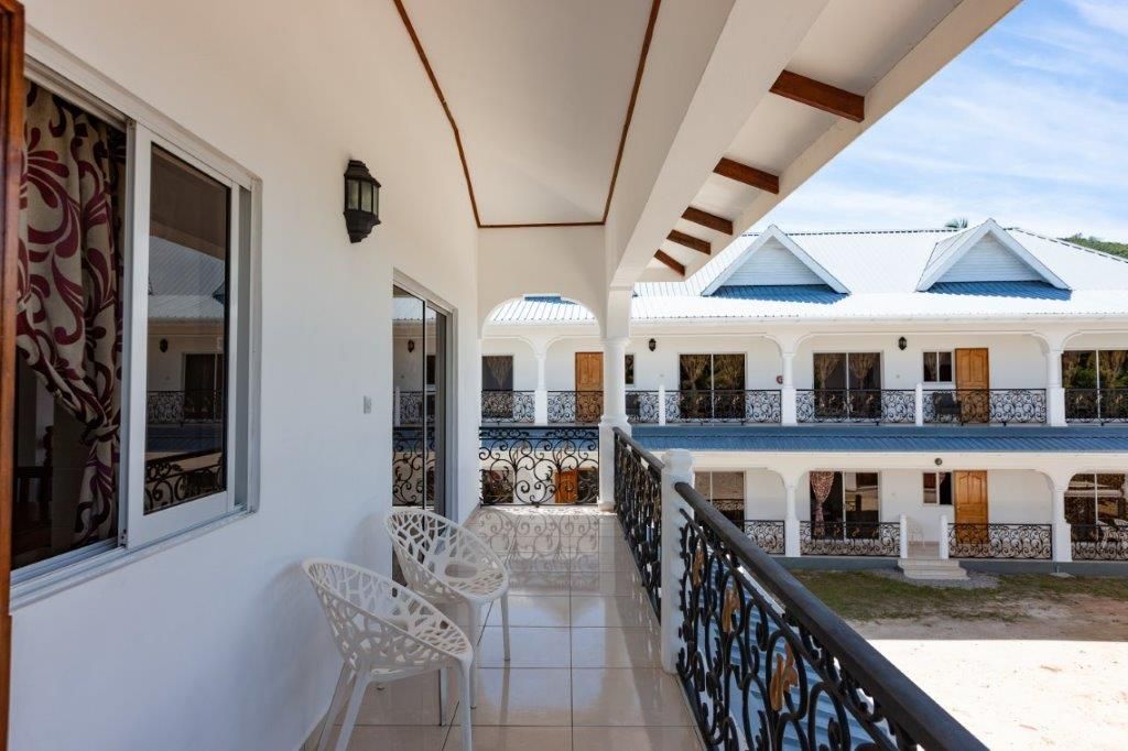 CASADANI LUXURY GUEST HOUSE - 3