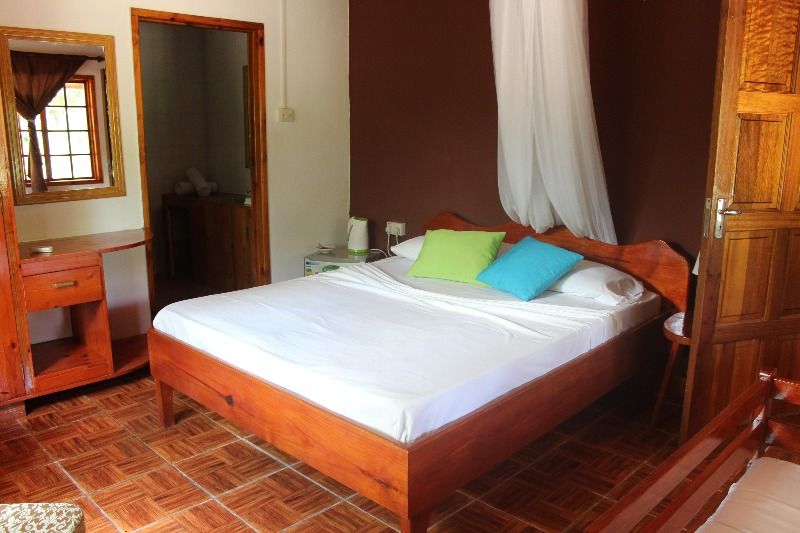 CHALET BAMBOO VERT - 7