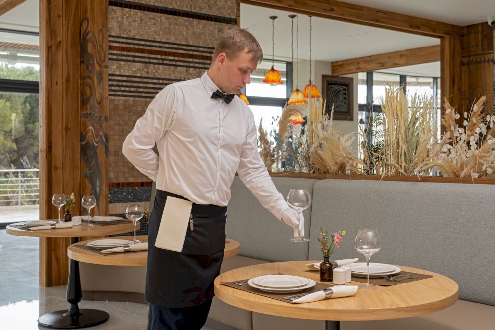 LUCIANO WELLNESS & SPA FOROS, гостиничный комплекс - 37