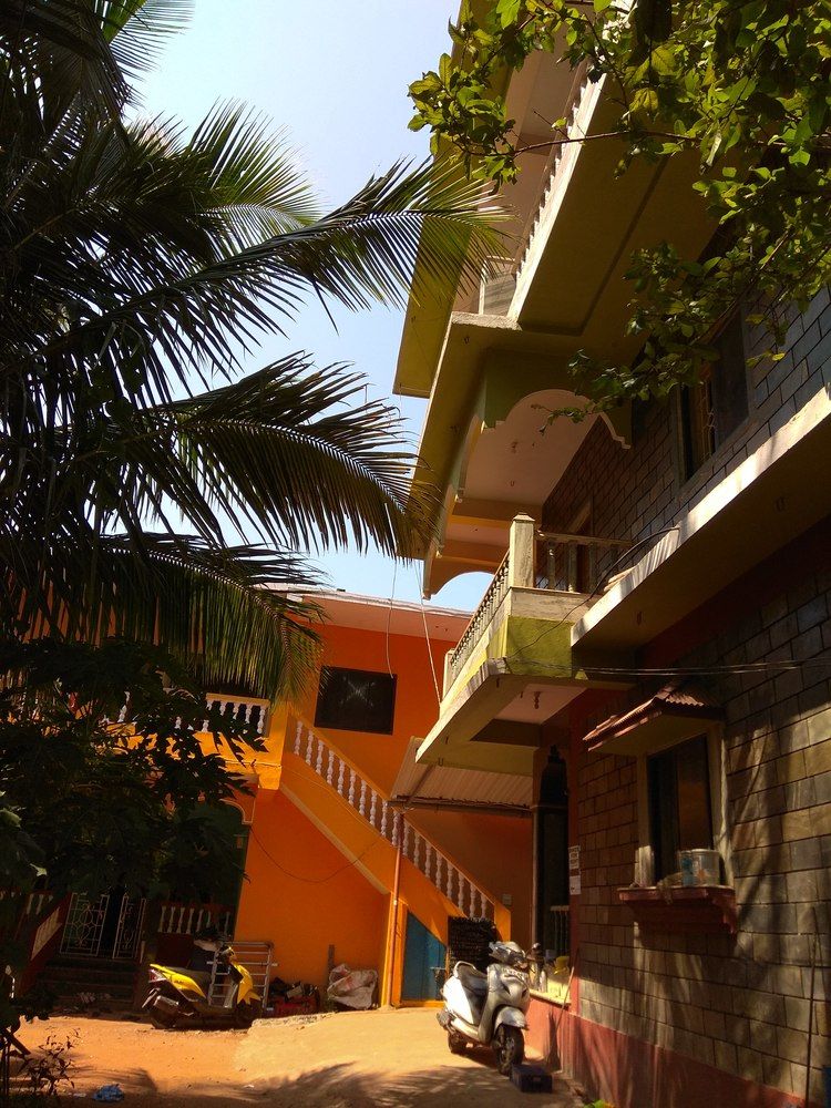 RADHABAI GUEST HOUSE - 1