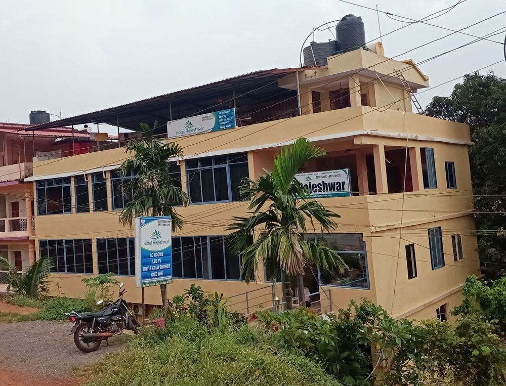 HOTEL RAJESHWAR (ex. AANANDA GUESTHOUSE) - 2