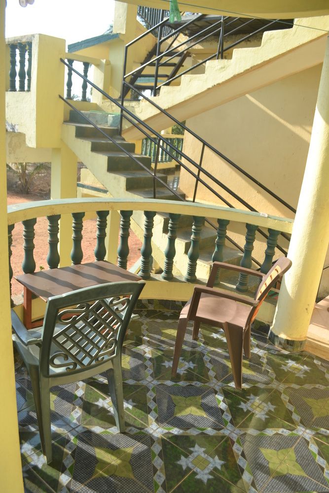 IVON GUESTHOUSE - 35