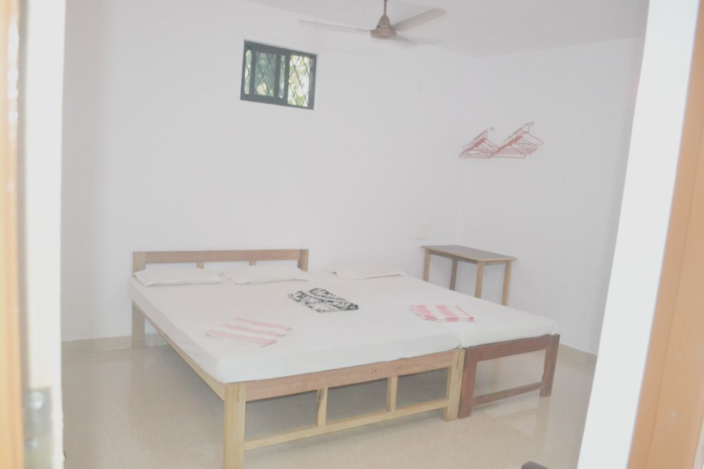 IVON GUESTHOUSE - 42