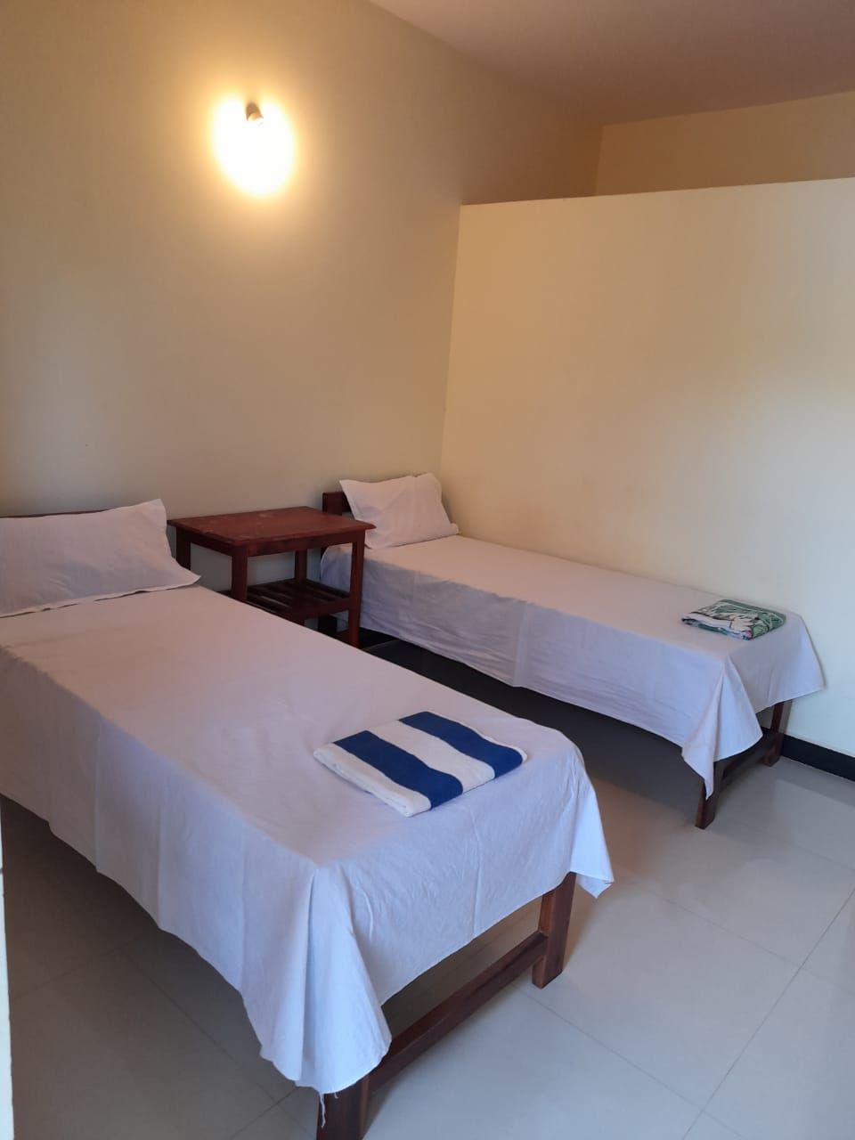 CAMILOS INN GUESTHOUSE - 11
