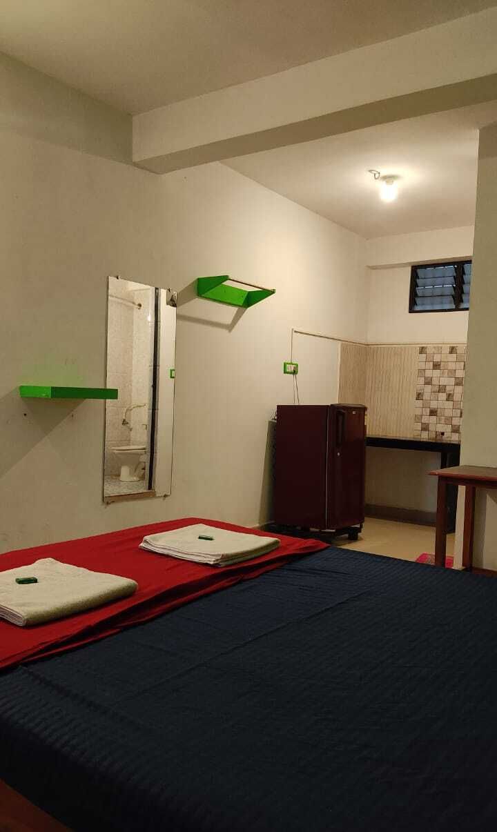 SHANTI GUESTHOUSE - 10