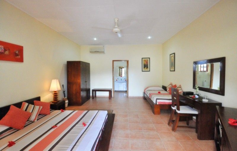 THE BRITANNIA HOTEL - 9