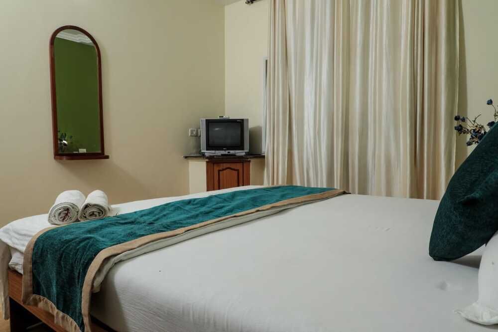 LUCIANO GUESTHOUSE - 8