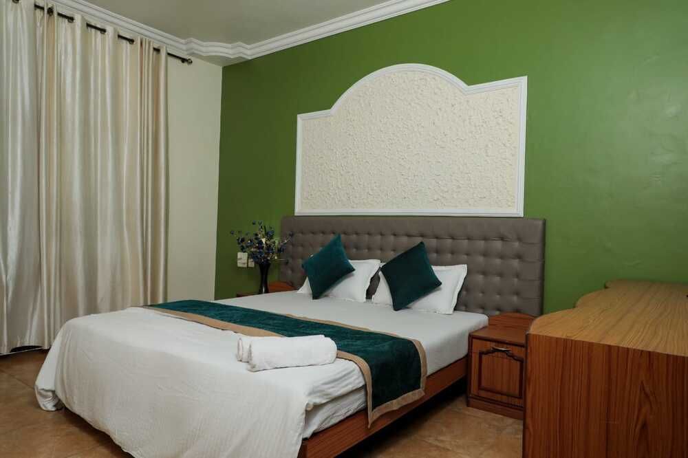 LUCIANO GUESTHOUSE - 6