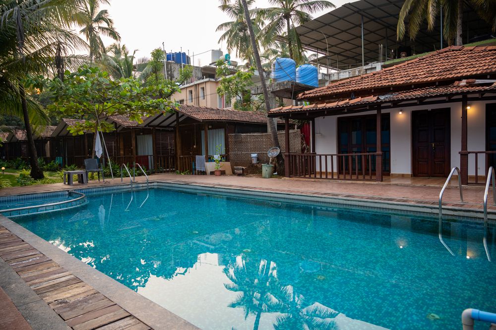 CIROC BEACH RESORT - 21