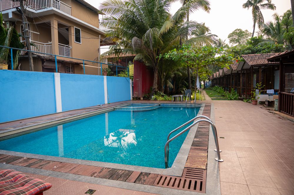 CIROC BEACH RESORT - 19