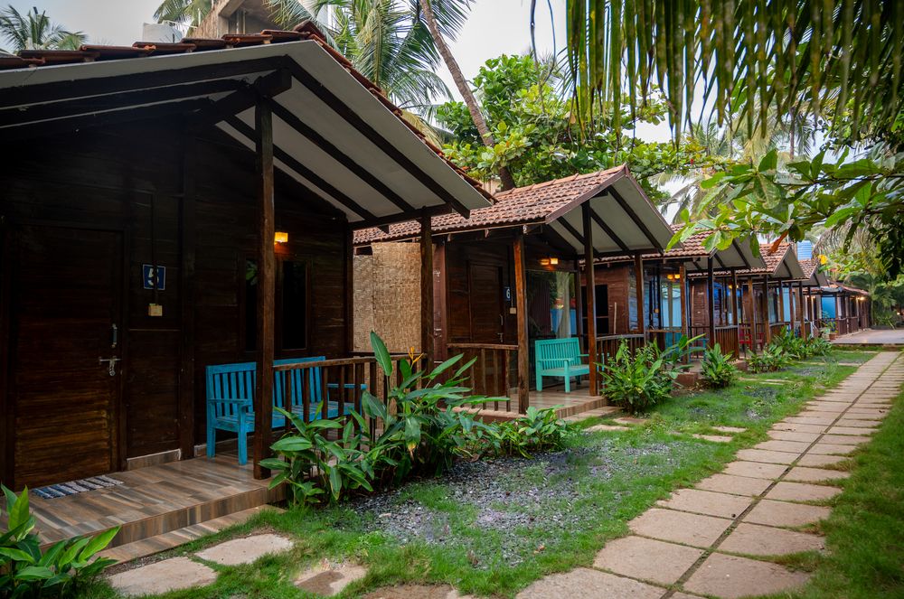 CIROC BEACH RESORT - 7