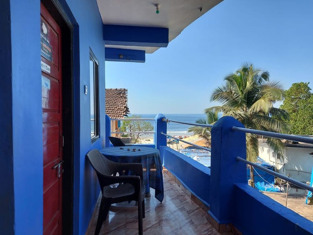 RED ROCK BEACH HOTEL GUESTHOUSE - 4