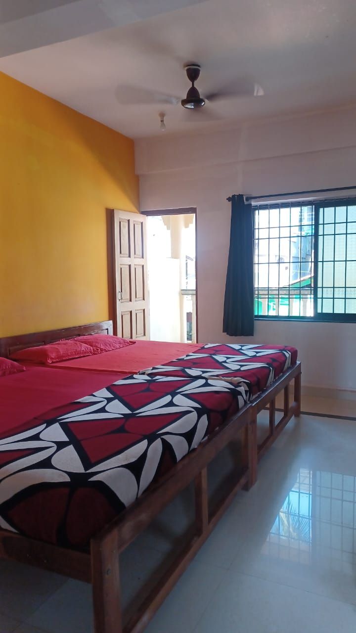 PRAKASH HOLIDAY INN GUESTHOUSE (ex. RISHI HOUSE) - 13