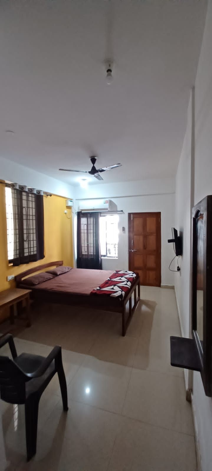 PRAKASH HOLIDAY INN GUESTHOUSE (ex. RISHI HOUSE) - 35