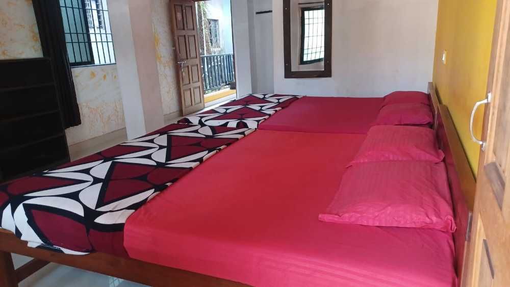 PRAKASH HOLIDAY INN GUESTHOUSE (ex. RISHI HOUSE) - 10