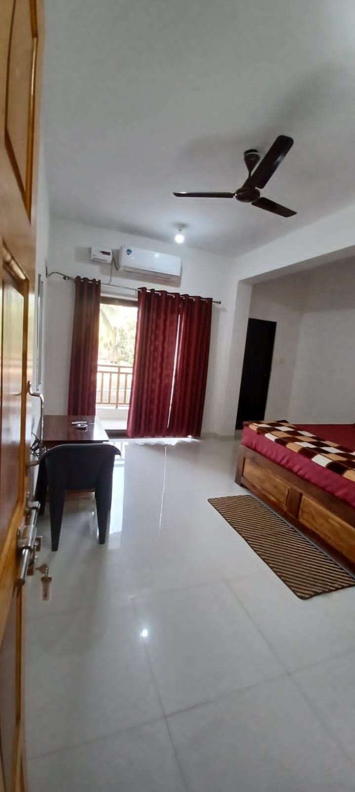 PRAKASH HOLIDAY INN GUESTHOUSE (ex. RISHI HOUSE) - 45
