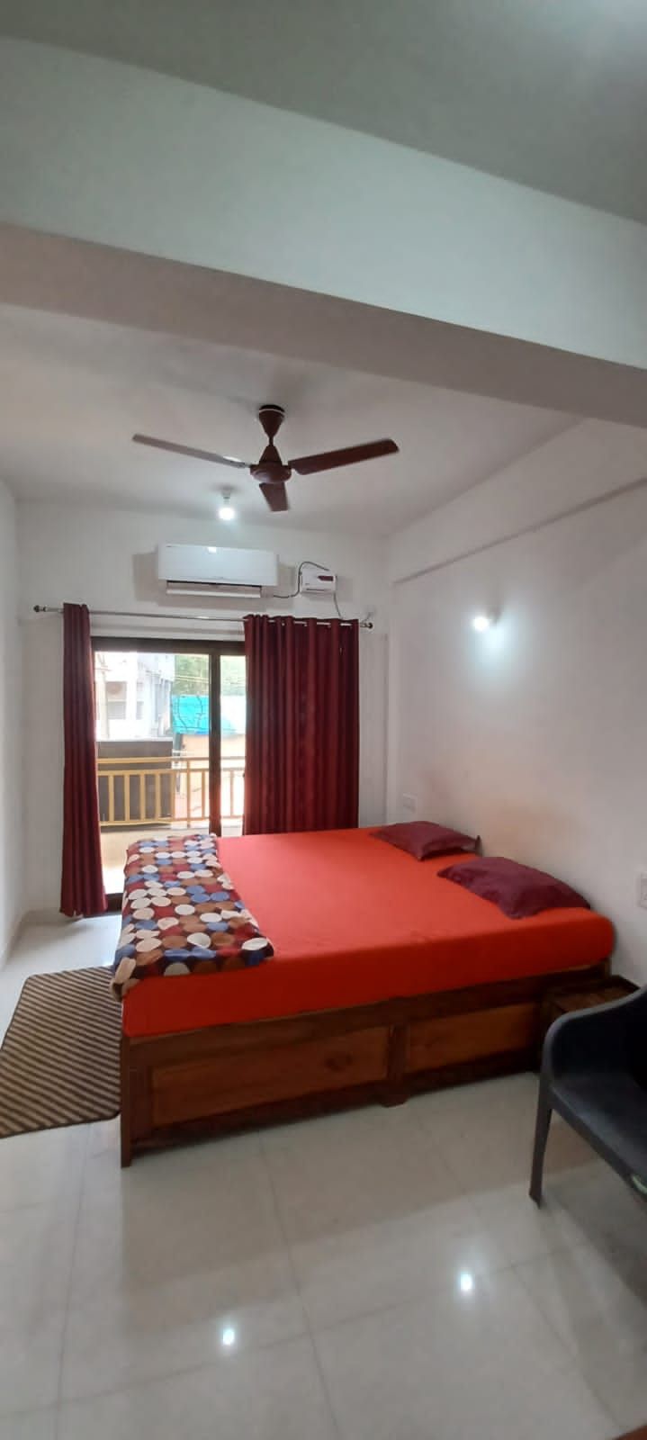 PRAKASH HOLIDAY INN GUESTHOUSE (ex. RISHI HOUSE) - 29