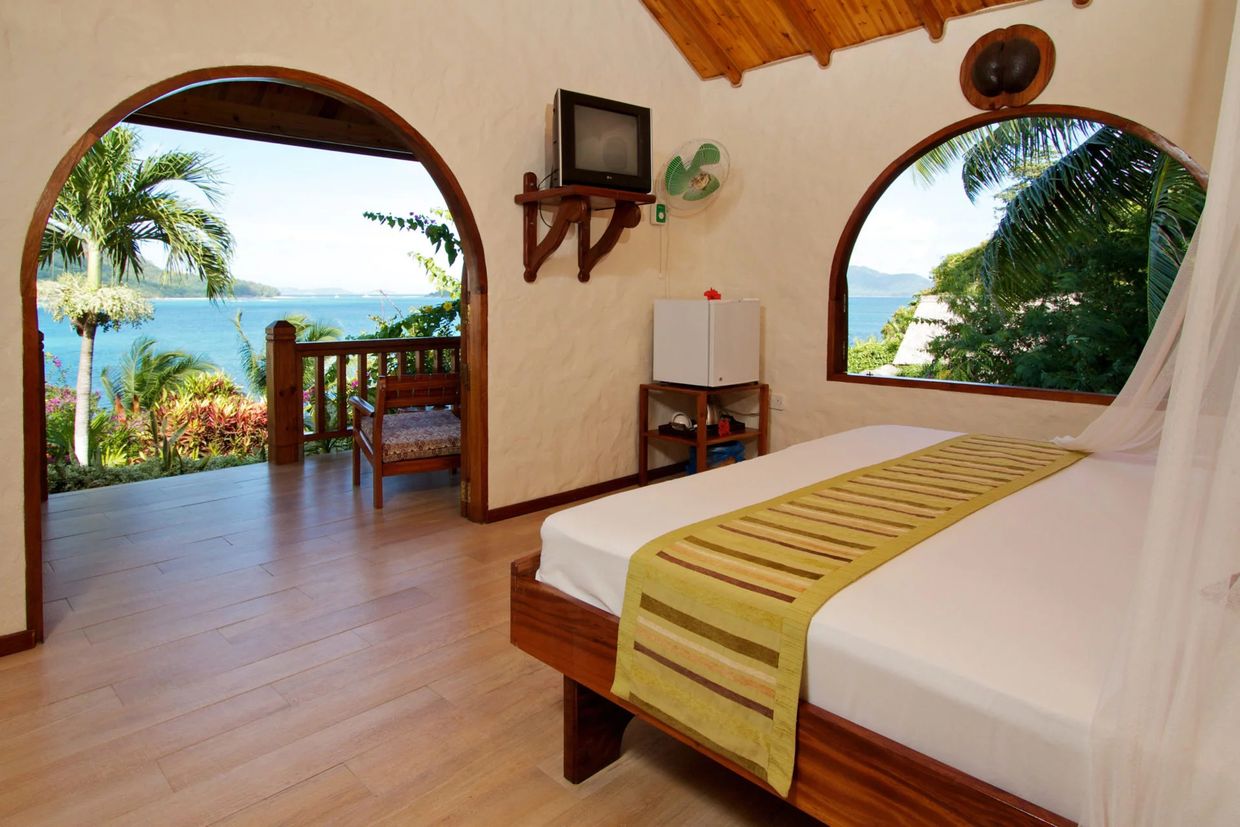 COLIBRI PRASLIN SEYCHELLES - 25