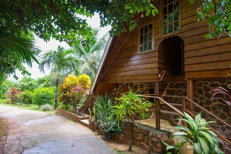 COLIBRI PRASLIN SEYCHELLES - 15