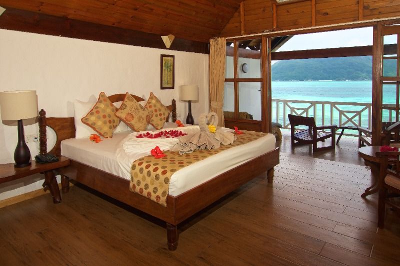 COLIBRI PRASLIN SEYCHELLES - 24