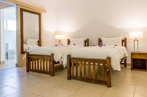 TROPICAL HIDEAWAY SELF CATERING - 14