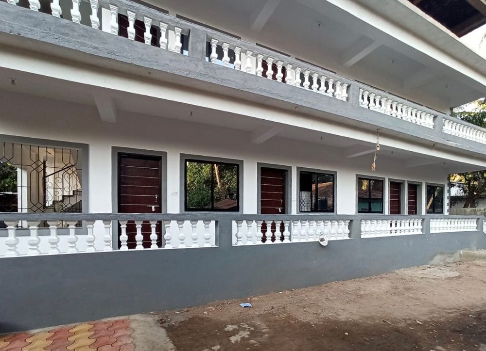 BAGA BEACH HOTEL - 1