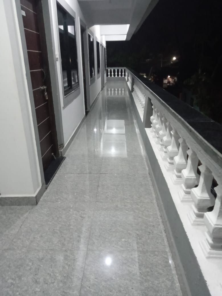 BAGA BEACH HOTEL - 7