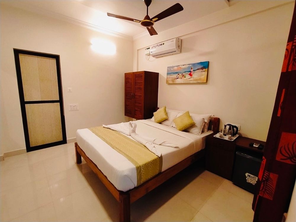 BAGA BEACH HOTEL - 15