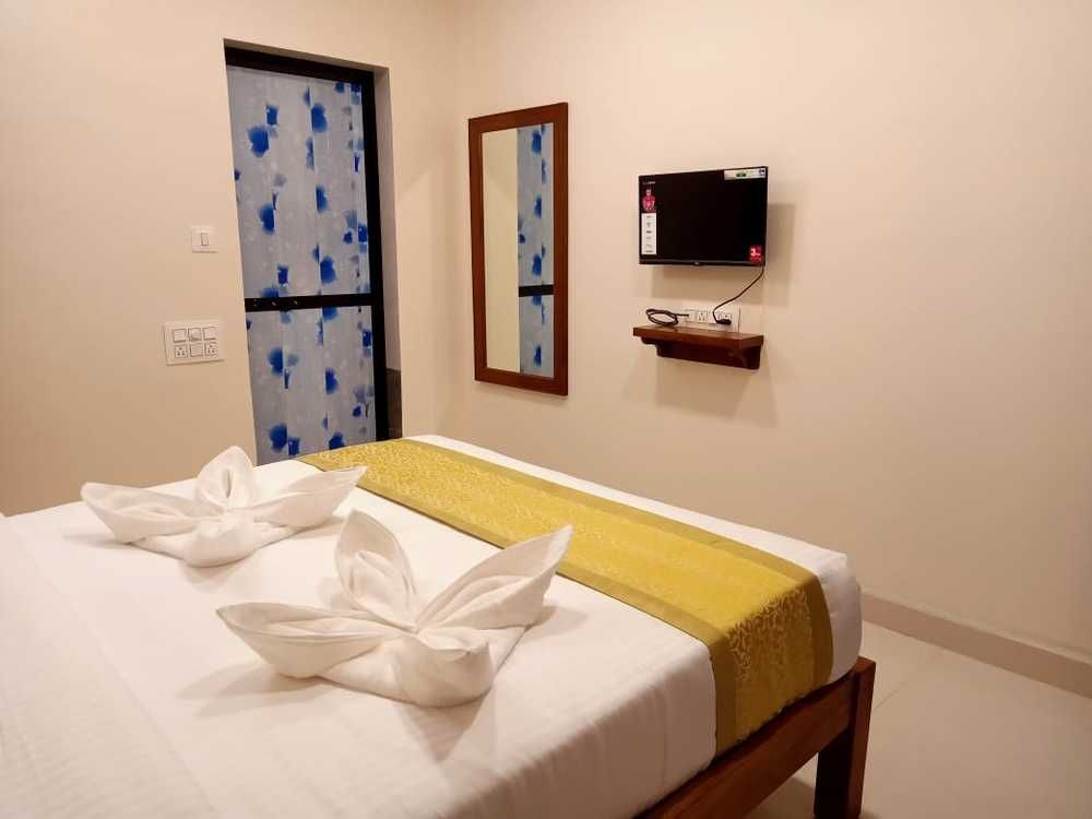 BAGA BEACH HOTEL - 12