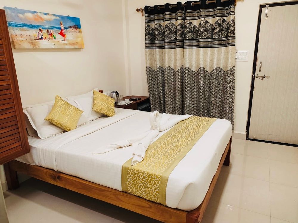 BAGA BEACH HOTEL - 14