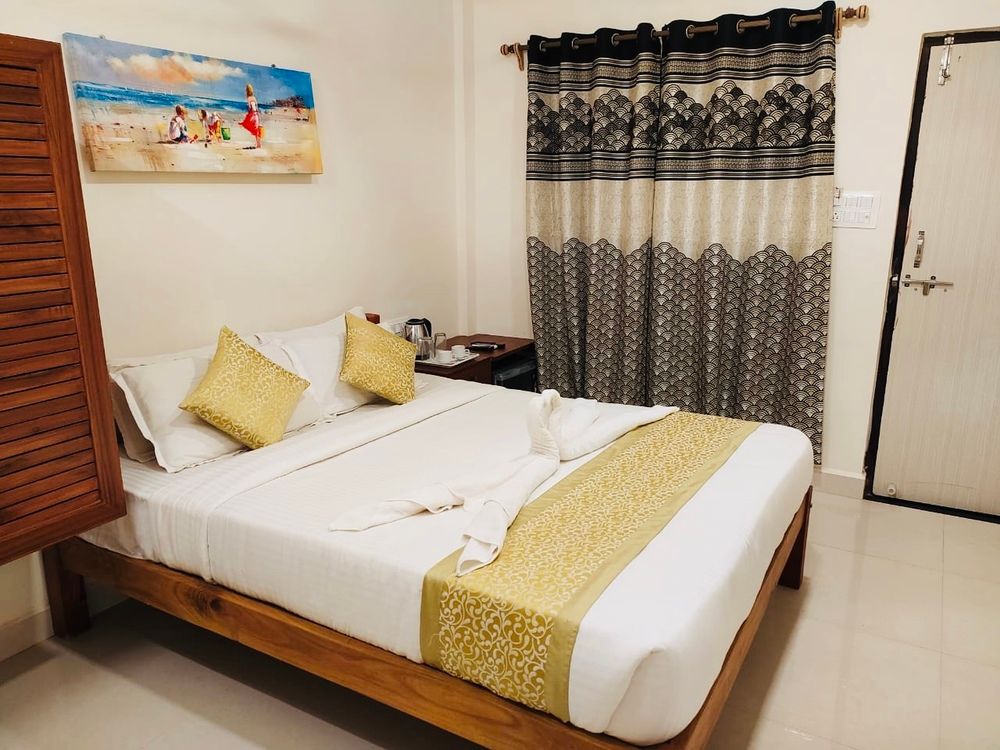 BAGA BEACH HOTEL - 13