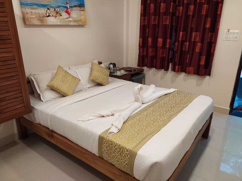 BAGA BEACH HOTEL - 10