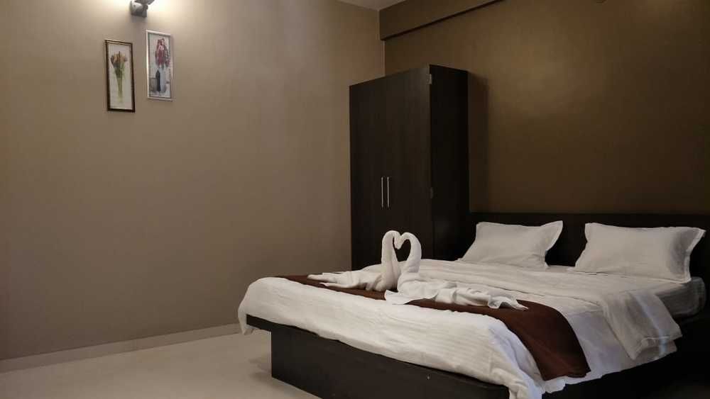 THE LITTLE NEST - 14