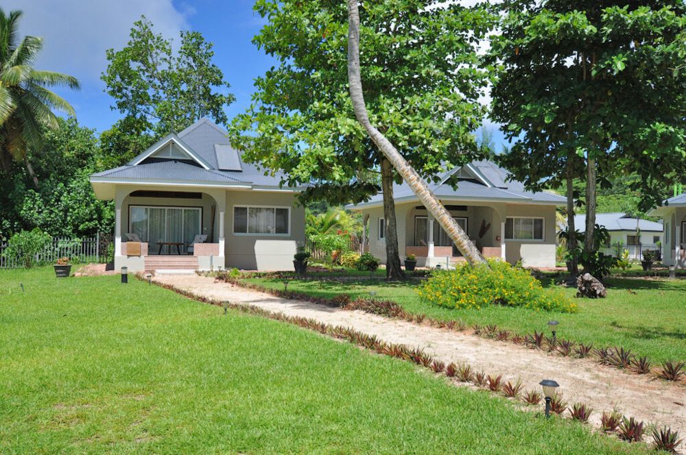 COTE DOR FOOTPRINTS - 1