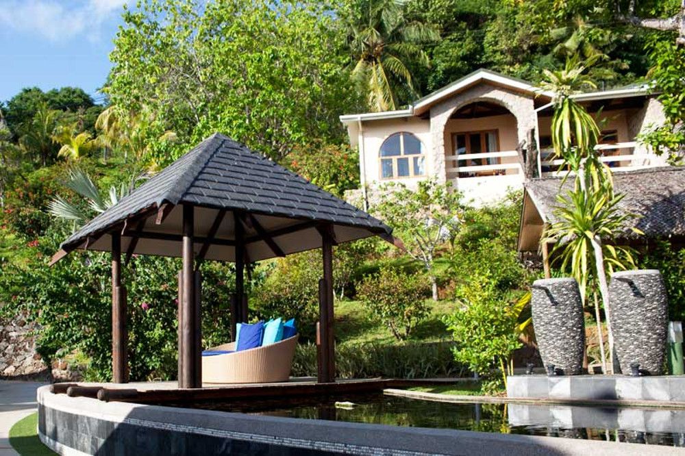 THE COCO DE MER HOTEL & BLACK PARROT SUITES - 13